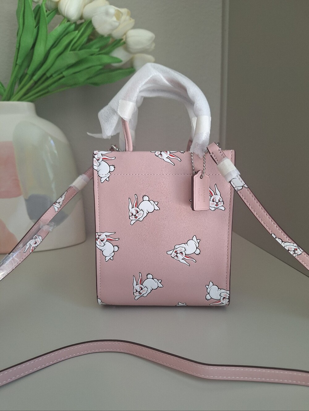 New Coach White Rabbit x Cashin Mini Tote handbag in a pastel pink color - Picture 2 of 9